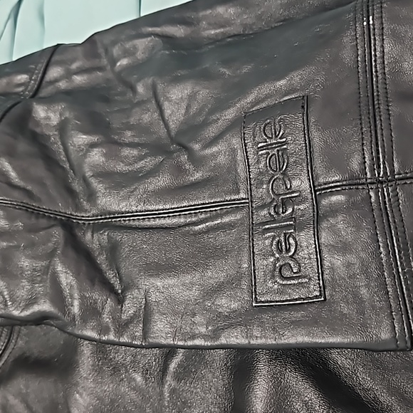 Leather jacket - Picture 3 of 4